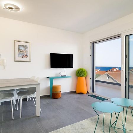 Luxury Apartment- Balcony- Private Rooftop And Jacuzzi- Common Pool Traù Esterno foto